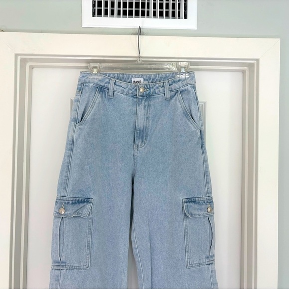 PRINCESS POLLY WIDE LEG CARGO JEANS LIGHT WASH DENIM 4 - Picture 2 of 7